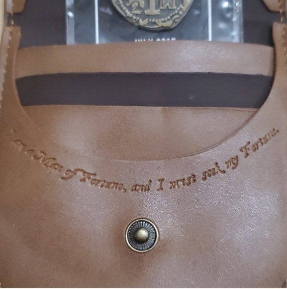 Brown Leather Skull Embossed Wallet - Picture 4 of 6